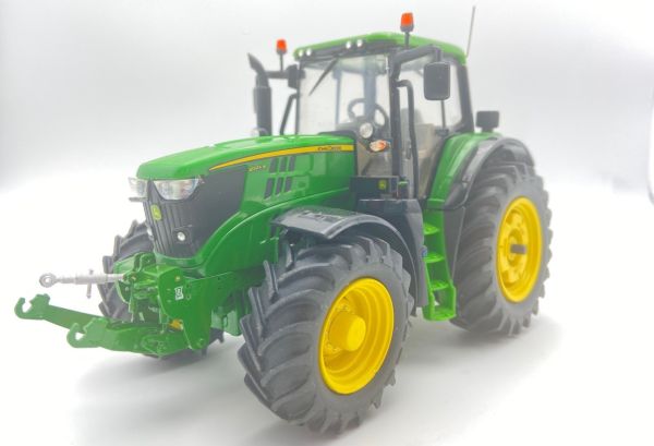 CW0172 - JOHN DEERE 6195M précision (avec relevage avant PMA- pneus et des détails) - 1