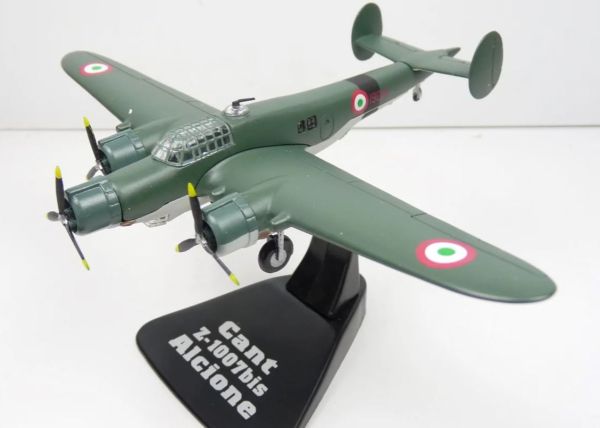 AKI0302 - Avion militaire – CANT Z-1007bis Alcione - 1