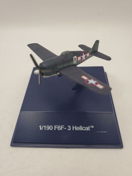 NEW18110D - Avion militaire Messerschmitt BF-109 E3 - 1