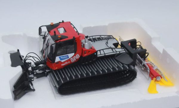 JC4806 - Dameuse PISTENBULLY 600 - NAUDERS - 1