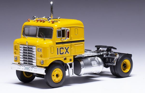 IXO64TR004 - KENWORTH Bullnose 1950 Jaune ICX - 1