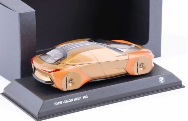 NOREV80422406148 - BMW Vision next 100 Gold - 1