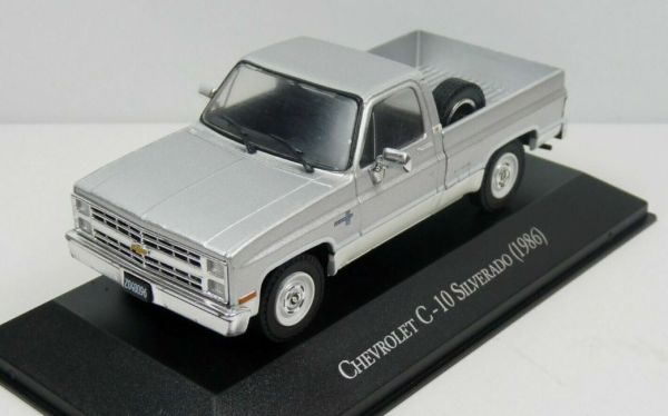 MAGARGAQV16 - CHEVROLET C-10 Silverado 1986 Argent - 1