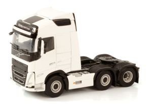 WSI03-2042 - VOLVO FH5 Globetrotter 6x2 Twin Steer Blanc