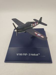 NEW18110D - Avion militaire Messerschmitt BF-109 E3