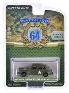 GREEN61040-A - FORD Fordor Deluxe Army Staff 1942  de la série BATTALION 64 sous blister