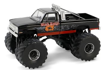 GREEN49150-C - CHEVROLET Silverado 1987 Monster truck – BLACK KNIGHT de la série KINGS OF CRUNCH sous blister