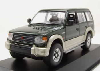 MXC940163471 - MITSUBISHI Pajero LWB 1991 Vert métallique