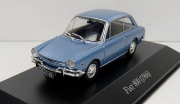 MAGARG70 - FIAT 800 1966 bleu