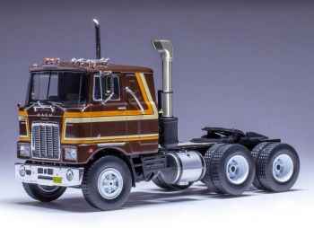 IXOTR191.22 - MACK Série F 6x4 1977 Marron