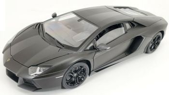 WEL18041W - LAMBORGHINI Aventador LP700-4 2011 noire mat